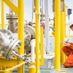 Explore UAE energy-sector vacancies from ENOC, ADNOC, Halliburton, Wood and Emarat. Find official recruitment links and check job requirements.